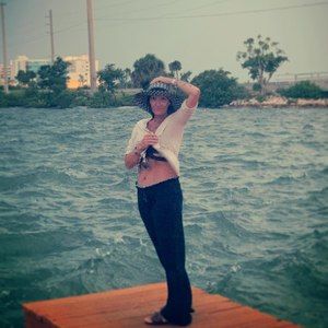 Meet your Posher, Amie